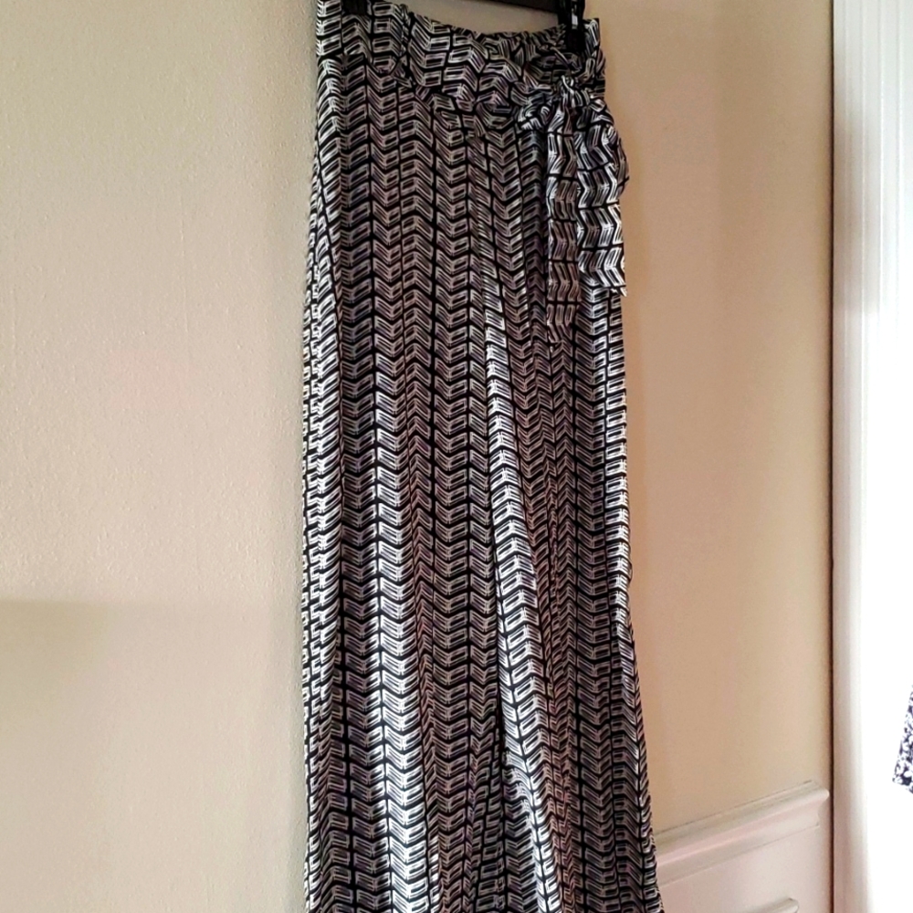 Women's wide leg pants
